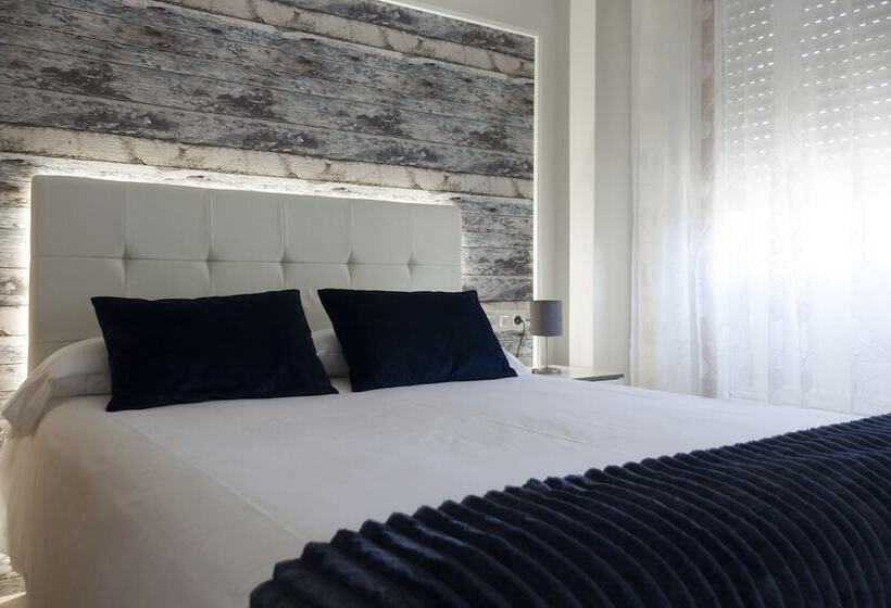 Номер Стандарт, O Pazo