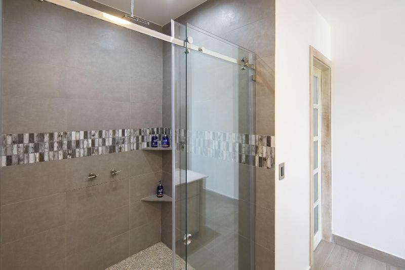 Quarto Estandar, O Pazo
