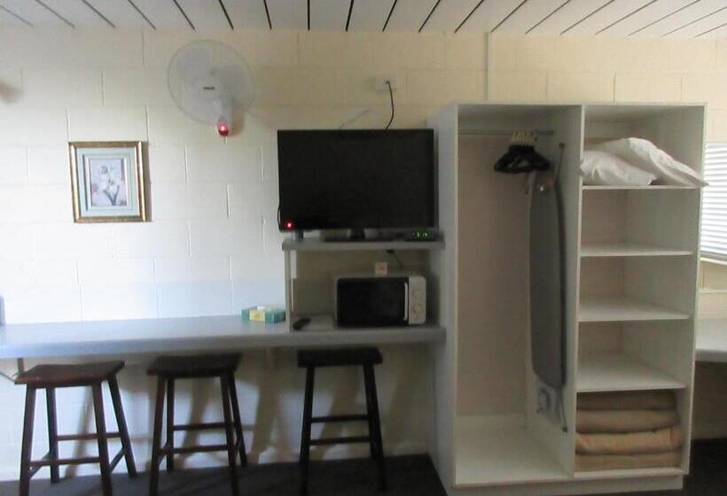 Номер Стандарт 2 Двуспальные Кровати, Waterview Motel Maclean