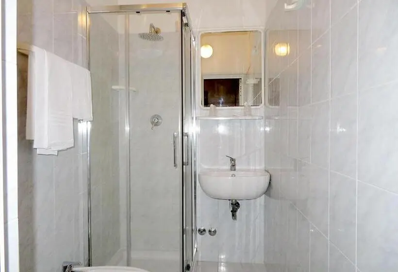 اتاق استاندارد, Albergo La Perla