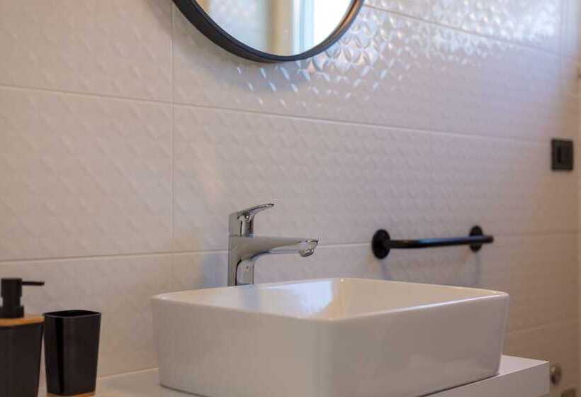 غرفة ديلوكس مزودة بشرفة, Luxury Villa Karla