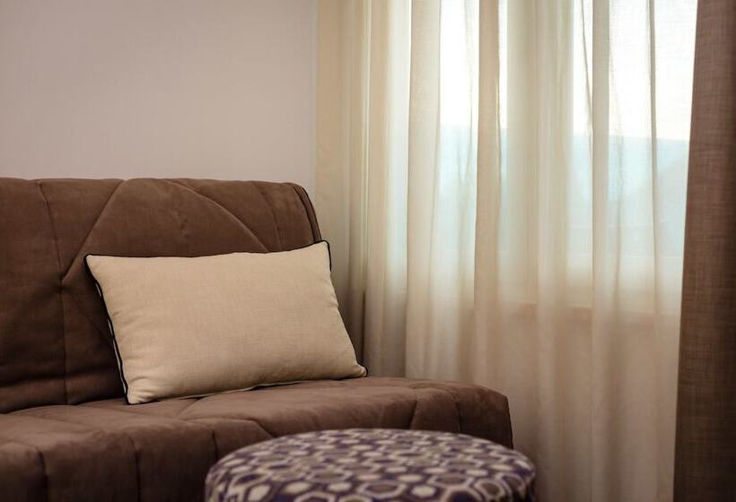 غرفة ديلوكس مزودة بشرفة, Luxury Villa Karla