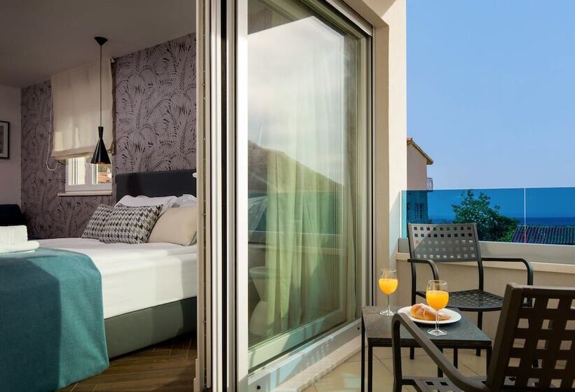 Номер Deluxe Вид на Море, Luxury Villa Karla