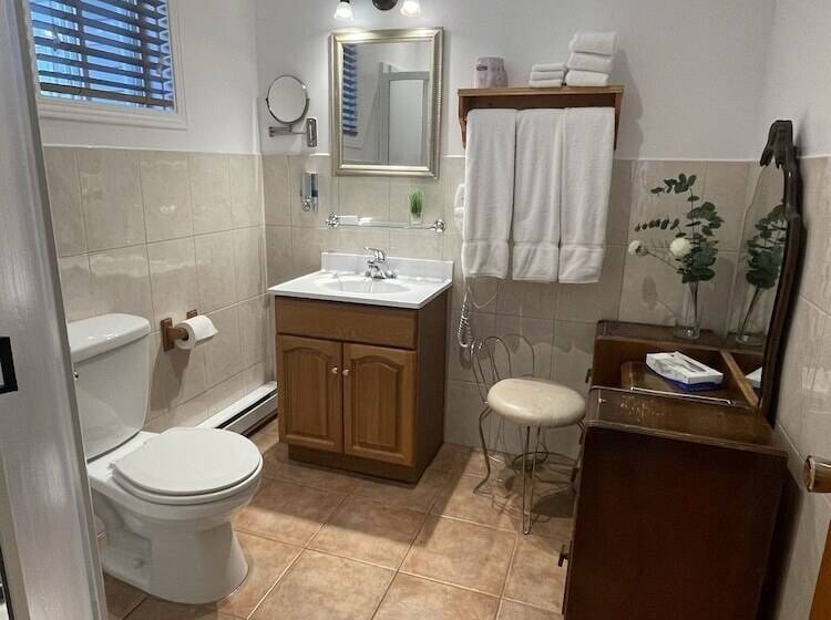 标准三人间, Auberge Presbytere Mont Lac Vert