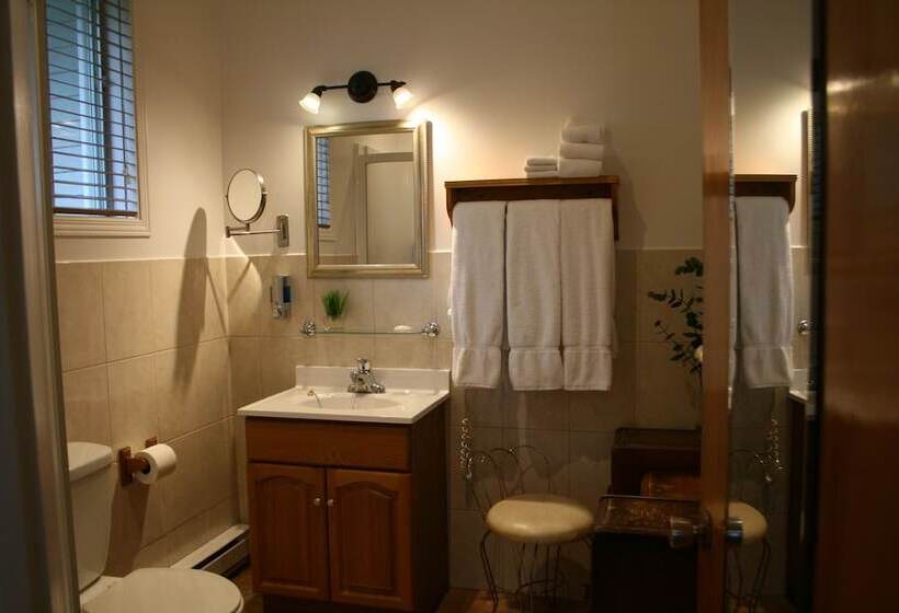 スタンダードトリプルルーム, Auberge Presbytere Mont Lac Vert