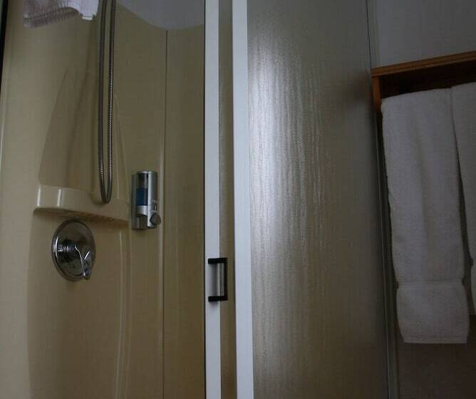 标准三人间, Auberge Presbytere Mont Lac Vert