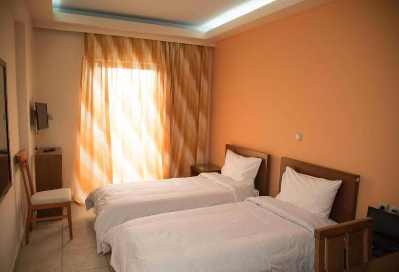 חדר סטנדרט, Giorgio