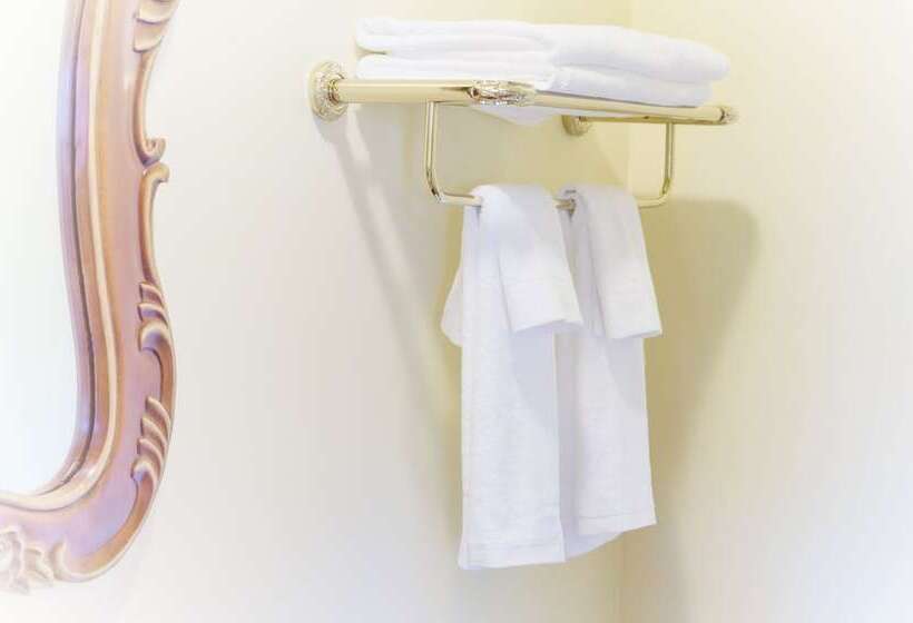 إستوديو ديلوكس, Prince Inn