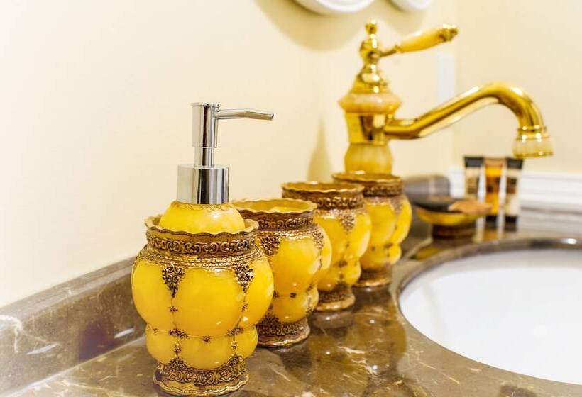 غرفة سوبيريور سرير ملكى, Prince Inn