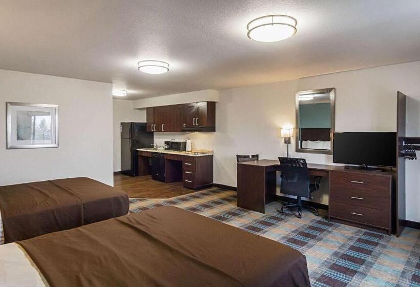 Люкс Адаптированный для Инвалидов, Suburban Studios Monaca  Pittsburgh