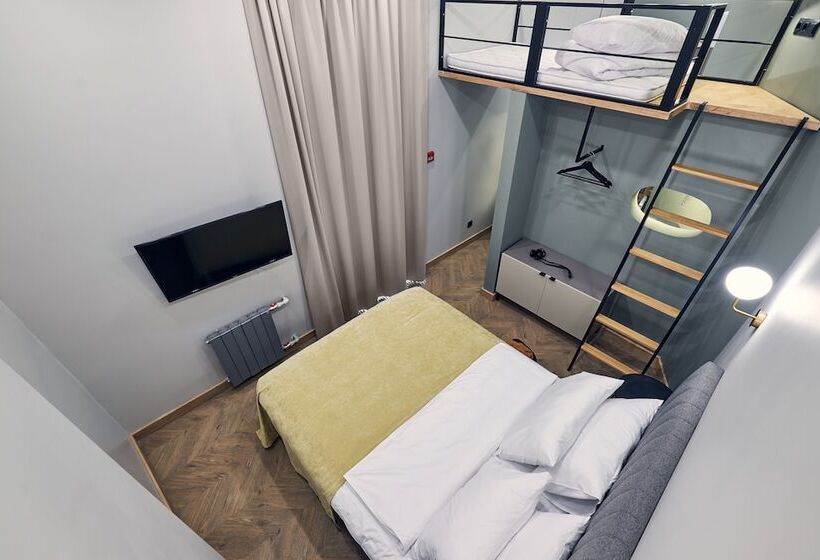 高级工作室, The Faces Moyka