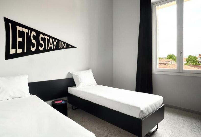 اتاق لوکس, The Social Hub Florence Lavagnini