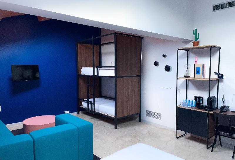 اتاق خانوادگی, The Social Hub Florence Lavagnini