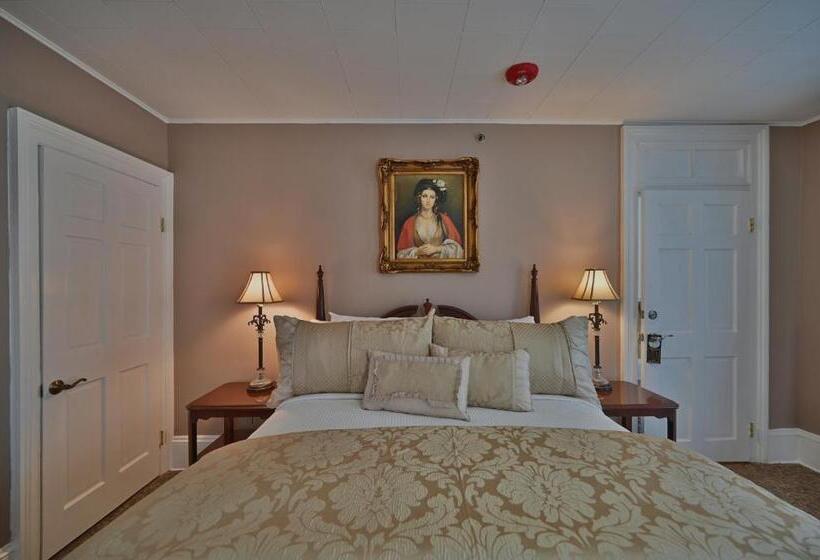 اتاق استاندارد یک نفره, Tom Quick Inn