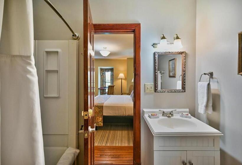 سوییت خانوادگی, Tom Quick Inn