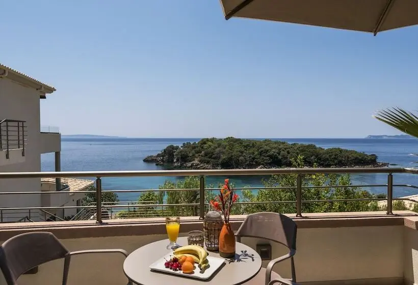 Juniorsviitti Sivuttainen Merinäkymä, Prima Vista Beachfront Boutique