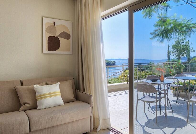 جناح مطلّ علي البحر, Prima Vista Beachfront Boutique