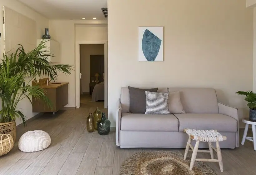 Sviitti Merinäkymä, Prima Vista Beachfront Boutique