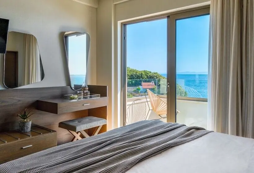 Deluxe Suite Sea View, Prima Vista Beachfront Boutique
