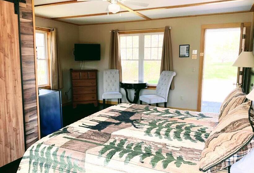 اتاق استاندارد با تخت بزرگ, Eden Village Motel And Cottages