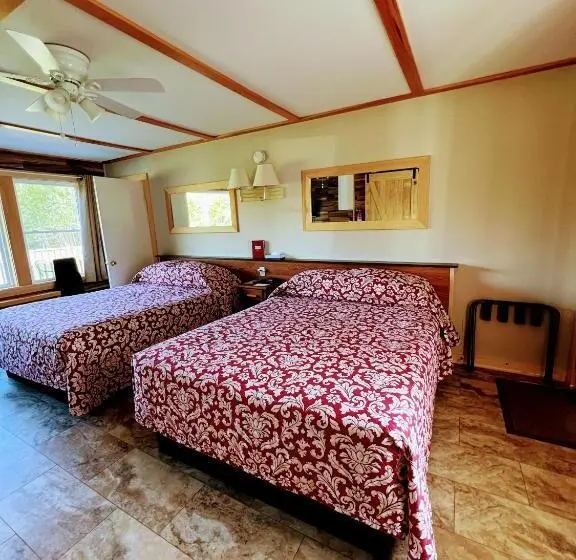 スタンダードルーム, Eden Village Motel And Cottages
