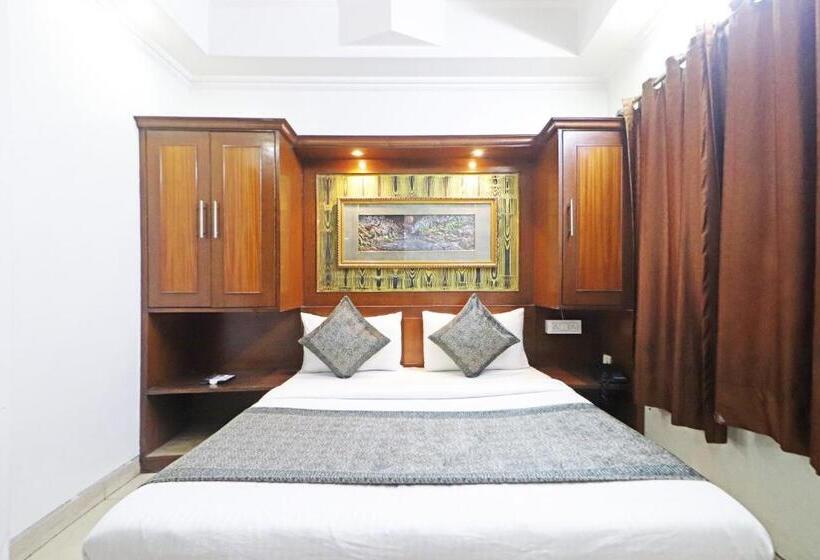 Номер Deluxe, Geeson International New Delhi Railway Station Paharganj