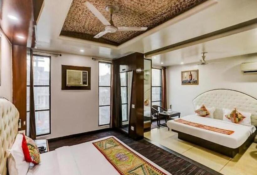 Family Suite, Geeson International New Delhi Railway Station Paharganj