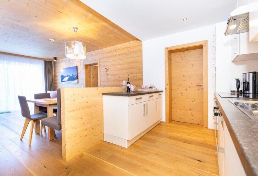 ２ベッドルームのスーペリアアパートメント, Ferienanlage Central