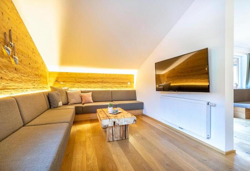 １ベッドルームペントハウスアパート, Ferienanlage Central