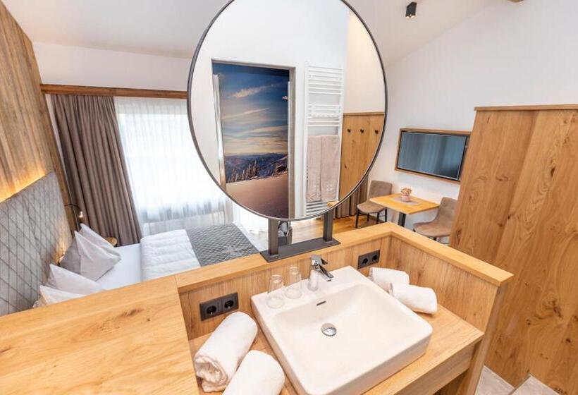 １ベッドルームのデラックスアパートメント, Ferienanlage Central