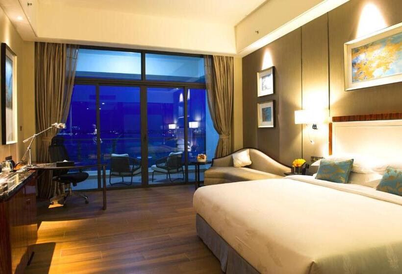 חדר סופריור עם מיטת קינג, Forest City Marina