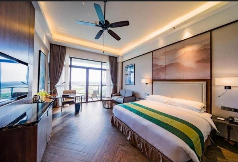 חדר דחוקס עם מיטת קינג, Forest City Marina