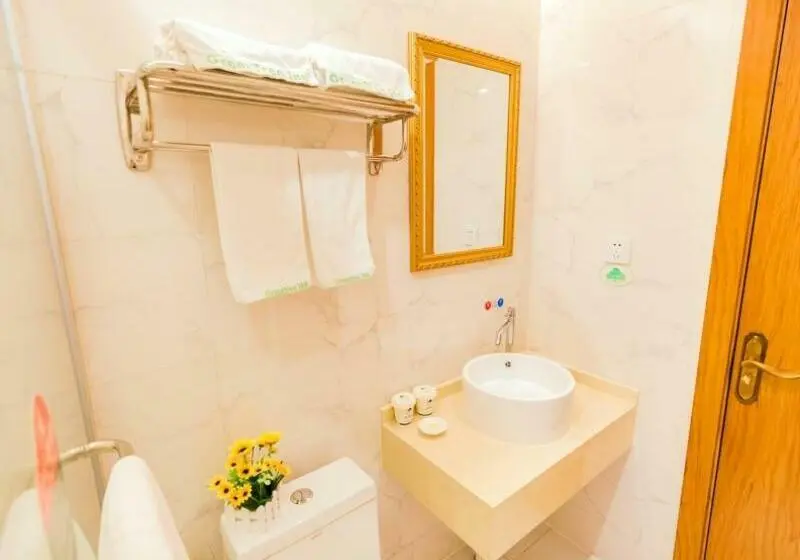 Bisneshuone, Greentree Inn Shanghai Caoan Road Textile Express