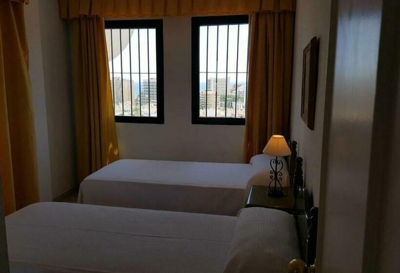 شقة غرفتين, Pueblo Evita Hill