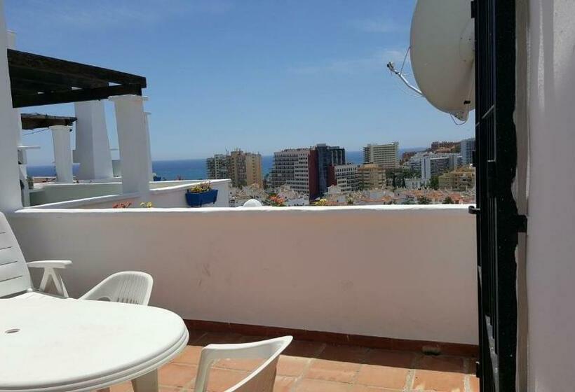 شقة غرفتين, Pueblo Evita Hill