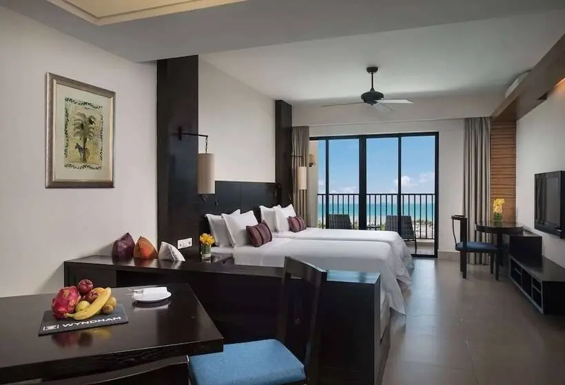 オーシャンビューデラックスルーム, Ramada Plaza By Wyndham Sanya Bay