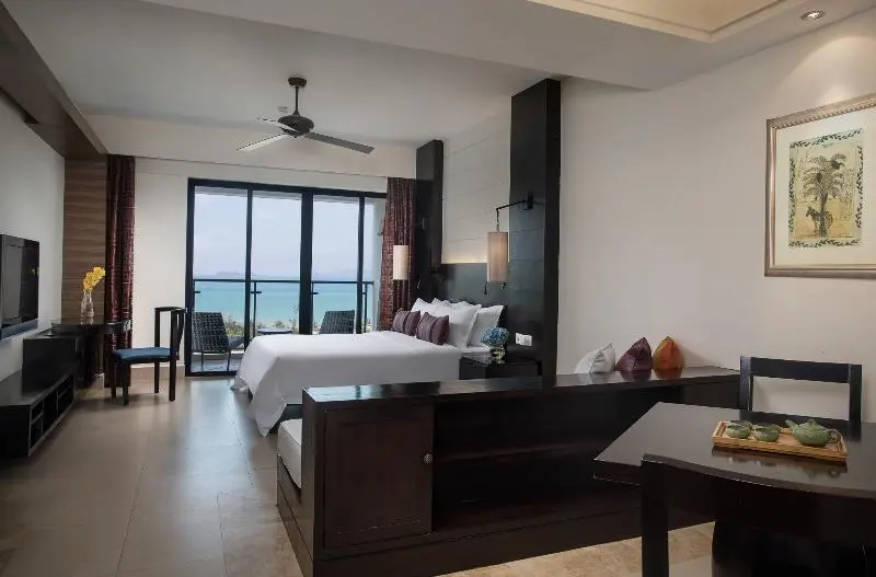 オーシャンビューデラックスルーム, Ramada Plaza By Wyndham Sanya Bay