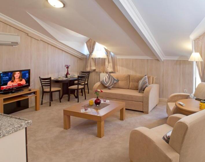 سوئیت پریمیوم, The Bosphorus House