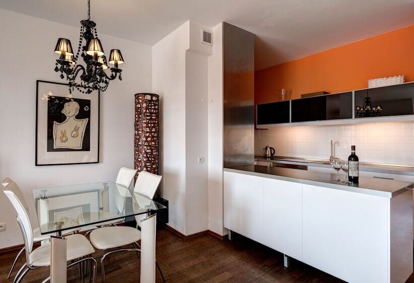 Апартаменты Внутренние 1 Спальня, Dom & House   Apartments Parkur