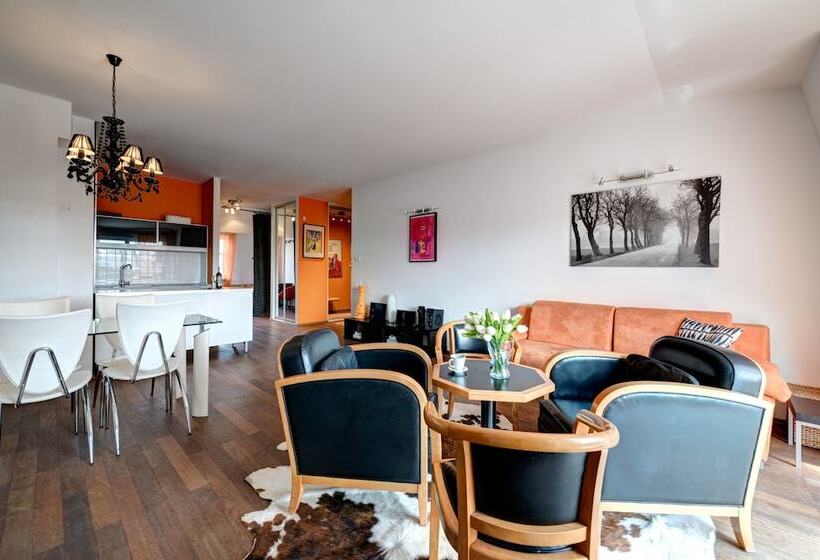 شقة غرفة نوم داخلية, Dom & House   Apartments Parkur