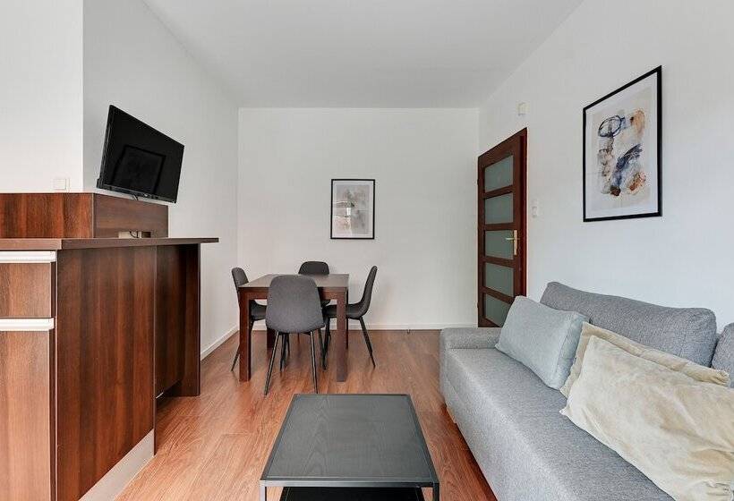 Апартаменты 1 Спальня с Балконом, Dom & House   Apartments Parkur