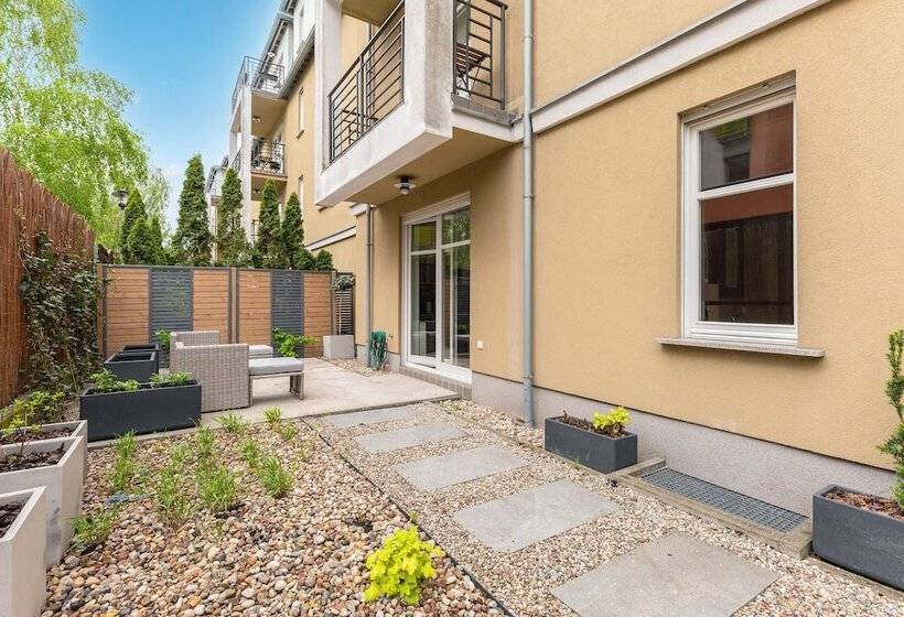 شقة غرفة نوم واحدة مزودة بشُرفة, Dom & House   Apartments Parkur