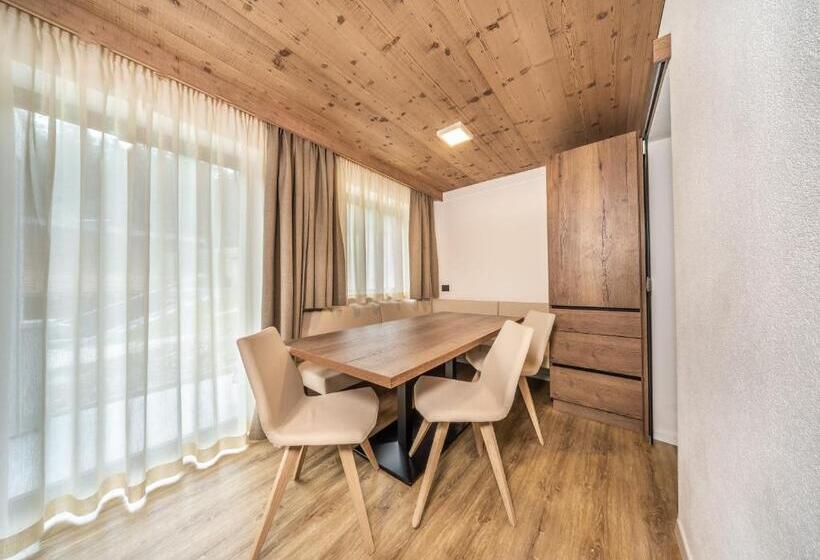 آپارتمان 1 خوابه با تراس, Apartments & Garnì Pre Da Nai