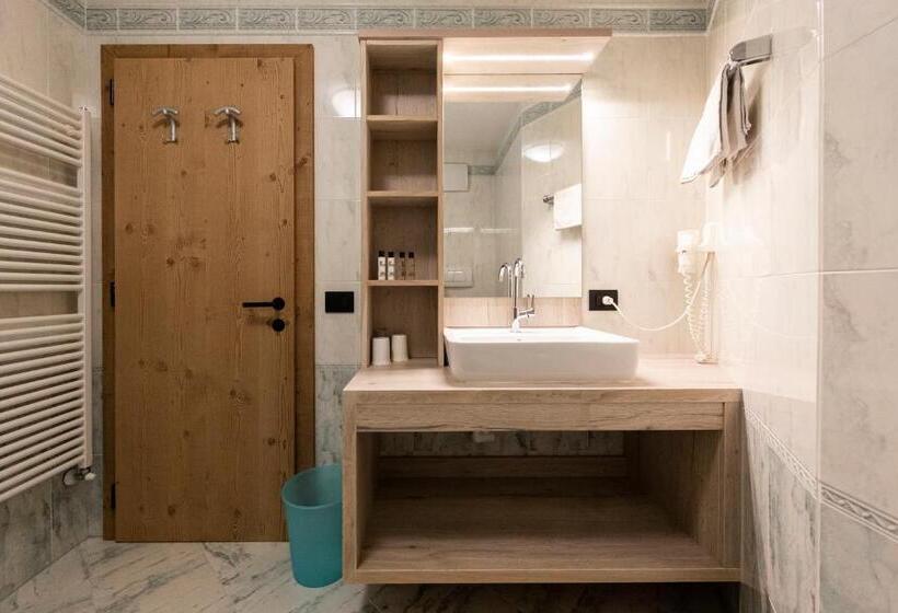 آپارتمان 1 خوابه با تراس, Apartments & Garnì Pre Da Nai