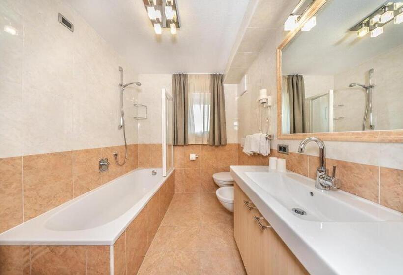 آپارتمان سوپریور 1 خوابه, Apartments & Garnì Pre Da Nai