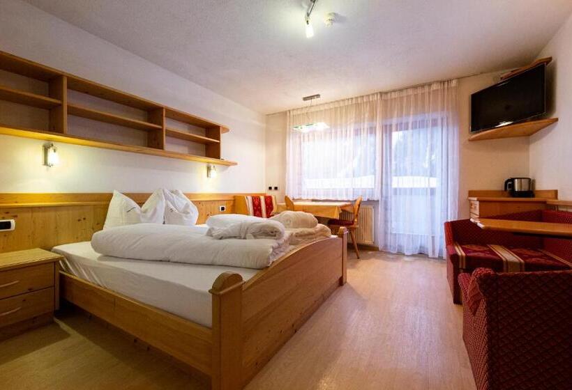 استودیو استاندارد با بالکن, Apartments & Garnì Pre Da Nai