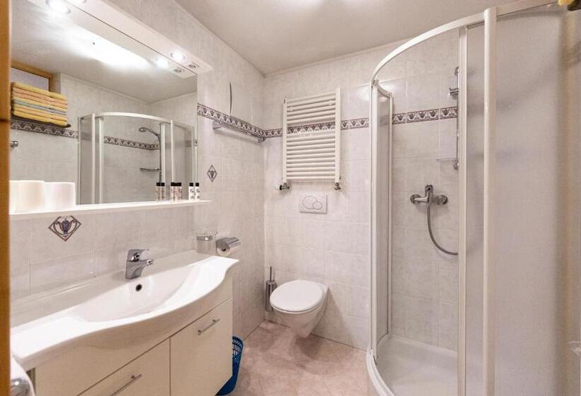 استودیو استاندارد با بالکن, Apartments & Garnì Pre Da Nai