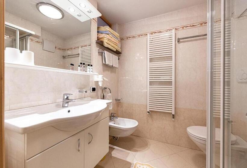 استودیو استاندارد با بالکن, Apartments & Garnì Pre Da Nai