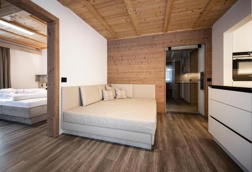 آپارتمان 1 خوابه با تراس, Apartments & Garnì Pre Da Nai