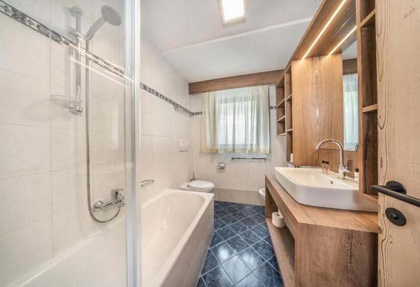 آپارتمان 1 خوابه با تراس, Apartments & Garnì Pre Da Nai